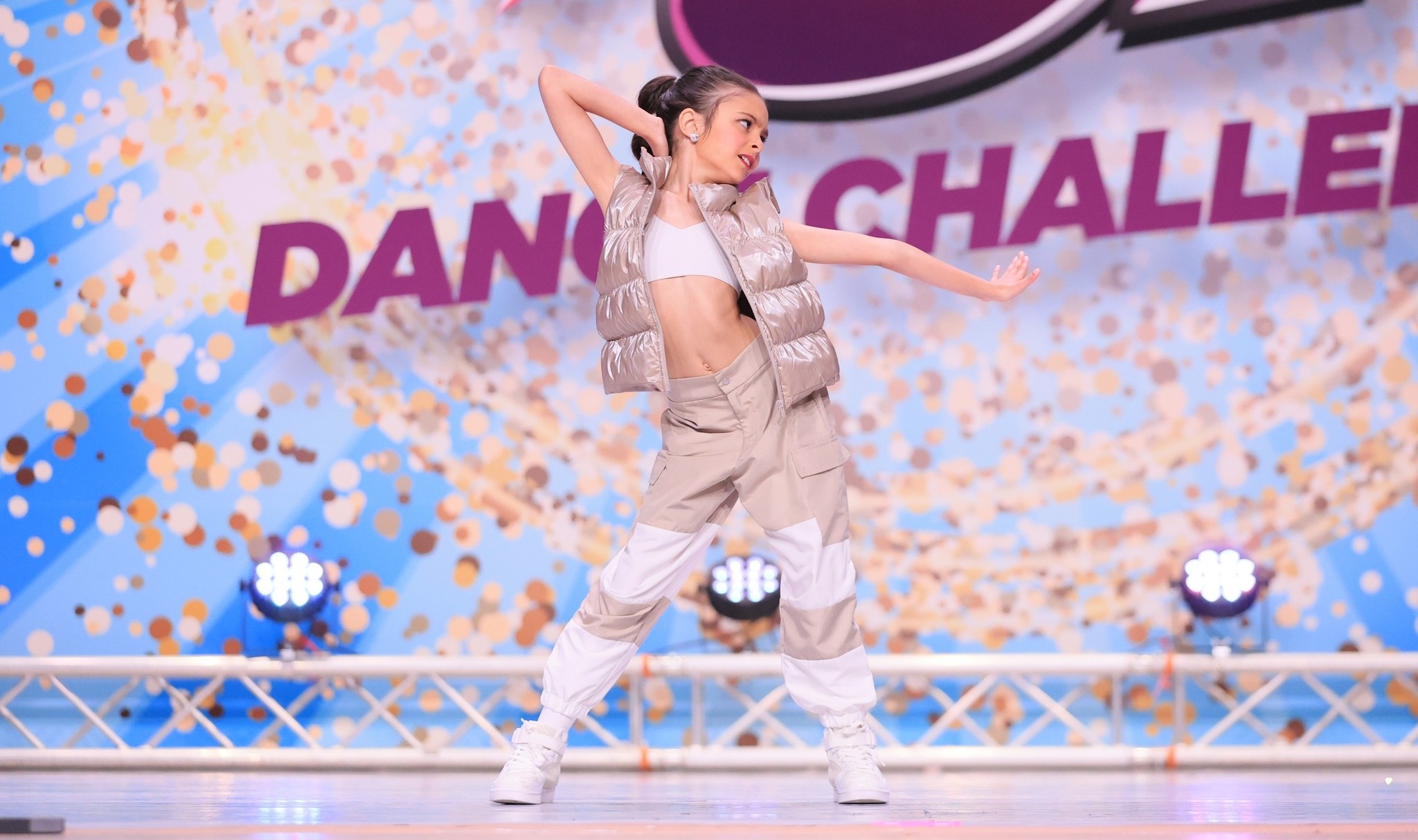 Competition solo hip-hop performance